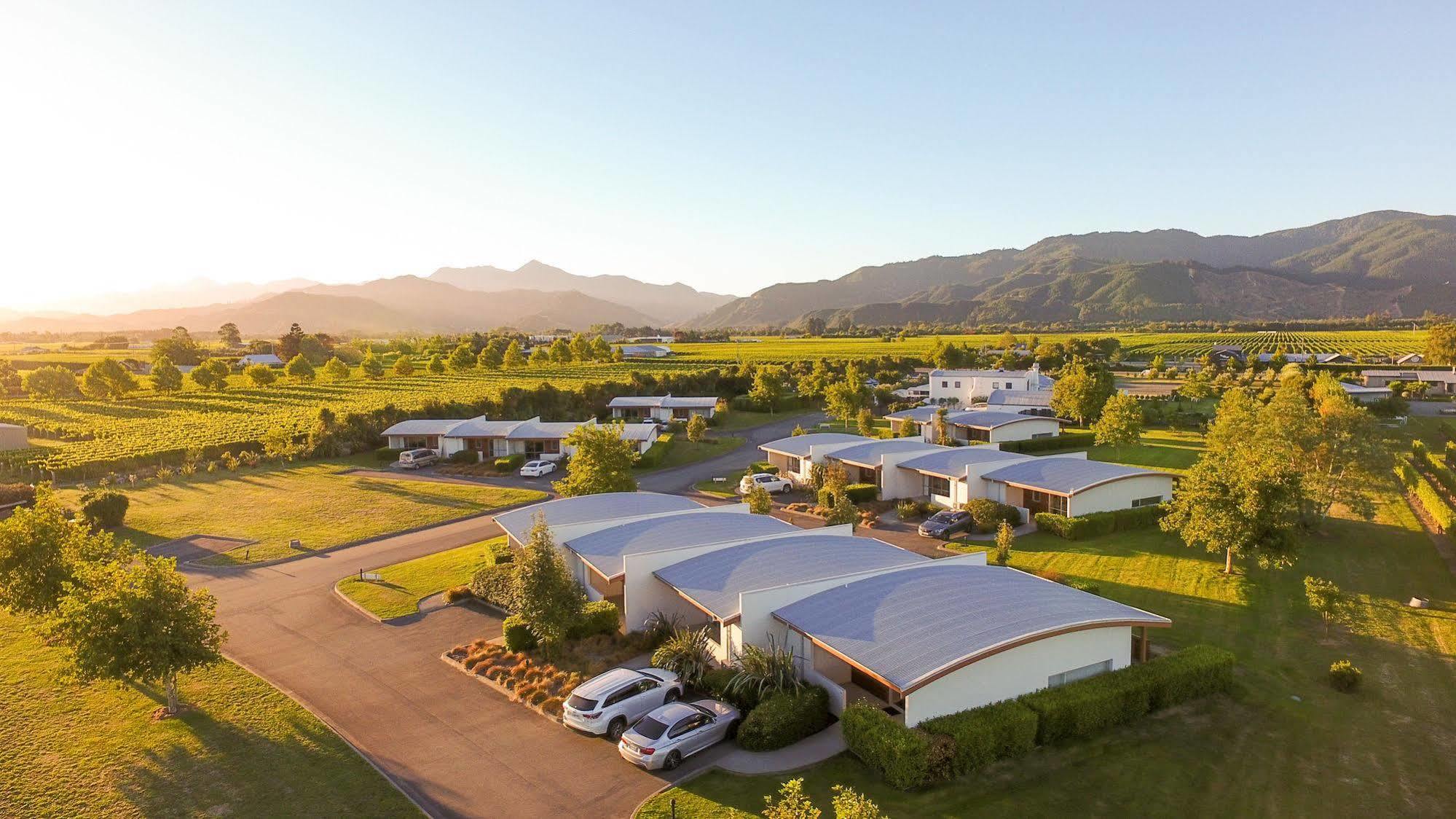 Marlborough Vintners Accommodation เบลนิม ภายนอก รูปภาพ